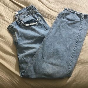 Abercrombie curve love dad jeans size 30 with v waist